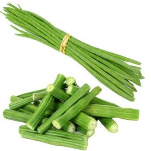 Fresh Drumstick Big size 1 Piece (Munagakaya/Moringa)